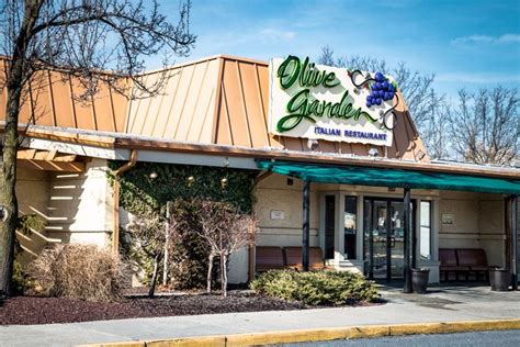 Olive garden saginaw mi - 3630 Bay Rd Saginaw, MI 48603 555.21 mi. Is this your business? ... I don't know why but I am really into Olive Garden right now. I am a big soup and salad person and ... 